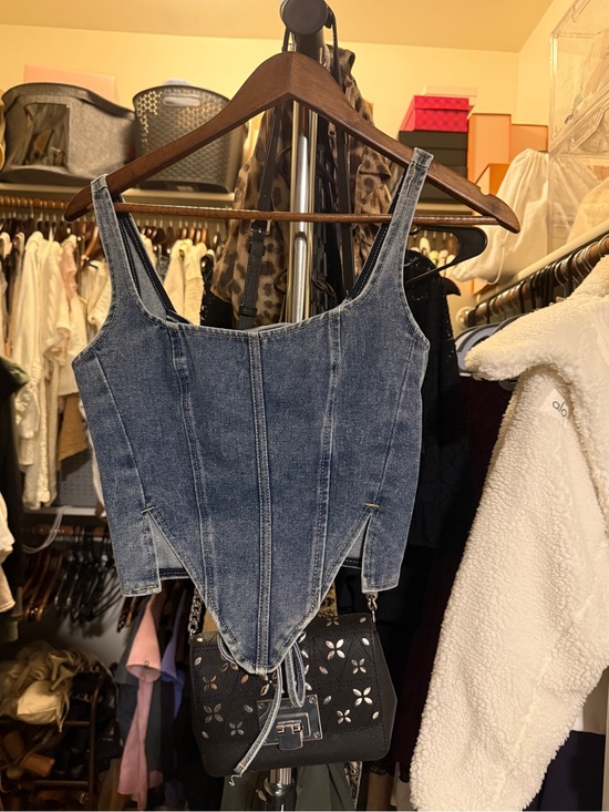 Pretty little thing Tops - PrettyLittleThing Washed Blue Denim Corset crop top
